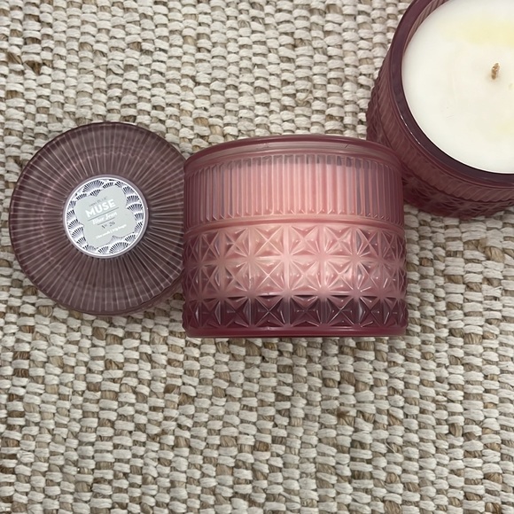 Capri Blue Muse Blue Jean 11oz Candle Pink Glass - Picture 5 of 5